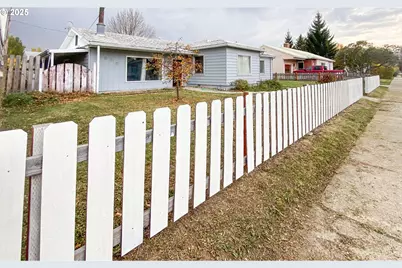 1925 Myrtle St, Baker City, OR 97814 - Photo 3