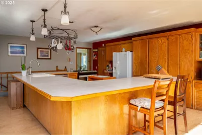 1963 SW Myers Pl, Gresham, OR 97080 - Photo 11