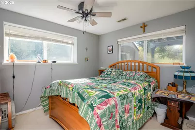 1963 SW Myers Pl, Gresham, OR 97080 - Photo 23