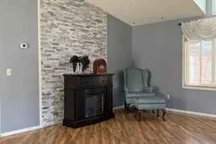 910 Cowl St, Milton-Freewater, OR 97862 - Photo 3