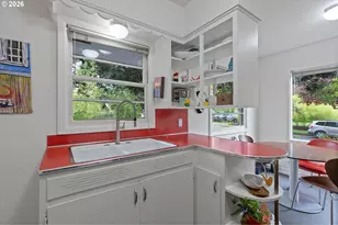 8604 N Van Houten Ave, Portland, OR 97203 - Photo 11