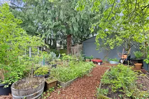 8604 N Van Houten Ave, Portland, OR 97203 - Photo 37
