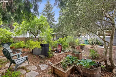 8604 N Van Houten Ave, Portland, OR 97203 - Photo 41