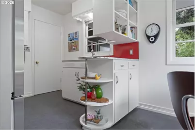 8604 N Van Houten Ave, Portland, OR 97203 - Photo 9