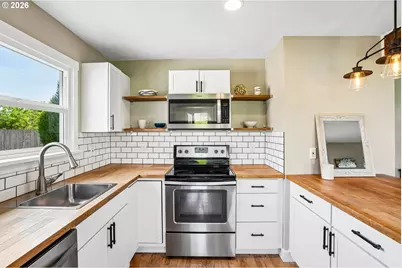 3021 SE 3rd Ave, Camas, WA 98607 - Photo 11