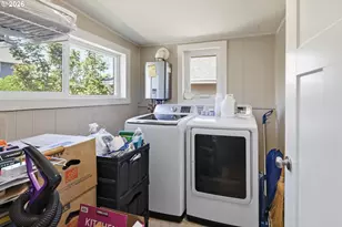 32671 E Mill St, Coburg, OR 97408 - Photo 17