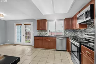 21831 SW Kristin Ct, Beaverton, OR 97003 - Photo 9