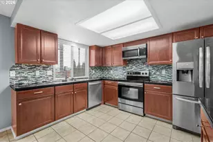 21831 SW Kristin Ct, Beaverton, OR 97003 - Photo 5