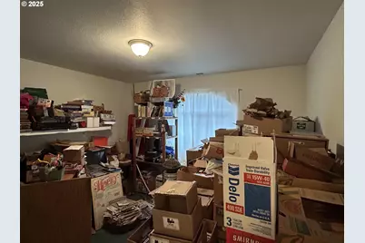 2343 NW Chambers Dr, Roseburg, OR 97471 - Photo 25