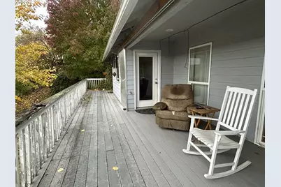 2343 NW Chambers Dr, Roseburg, OR 97471 - Photo 29