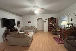 2343 NW Chambers Dr, Roseburg, OR 97471 - Photo 9