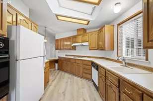 1699 N Terry St, Eugene, OR 97402 - Photo 13