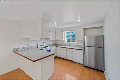 1160 Division St SE, Bandon, OR 97411 - Photo 7