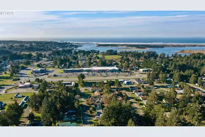 1160 Division St SE, Bandon, OR 97411 - Photo 35