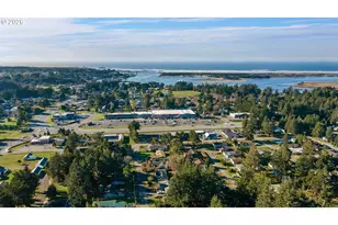 1160 Division St SE, Bandon, OR 97411 - Photo 35