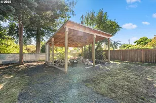 1035 S 11th St, Cottage Grove, OR 97424 - Photo 25