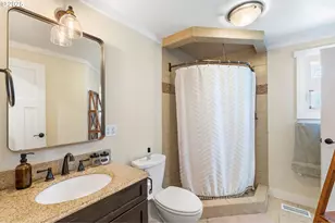 1035 S 11th St, Cottage Grove, OR 97424 - Photo 19