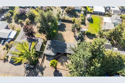 1035 S 11th St, Cottage Grove, OR 97424 - Photo 27