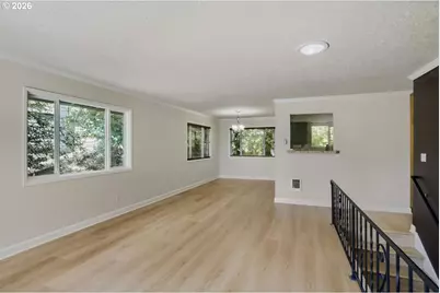1045 SW Bertha Blvd #7, Portland, OR 97219 - Photo 5