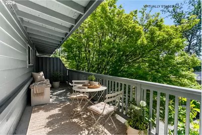 1045 SW Bertha Blvd #7, Portland, OR 97219 - Photo 17