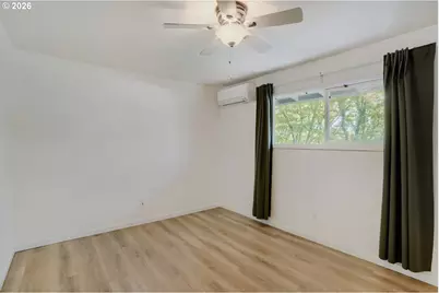 1045 SW Bertha Blvd #7, Portland, OR 97219 - Photo 11