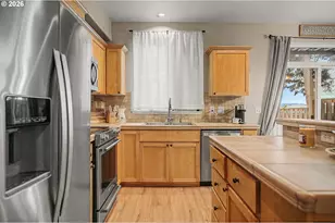 1316 SE Roundelay St, Hillsboro, OR 97123 - Photo 11