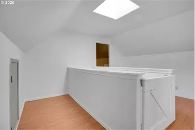 6511 NW Saint Helens Rd, Portland, OR 97210 - Photo 25