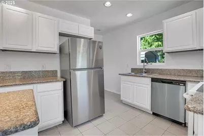 6511 NW Saint Helens Rd, Portland, OR 97210 - Photo 11