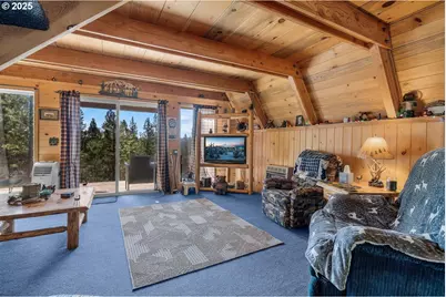 143970 Highway 97, Gilchrist, OR 97737 - Photo 5