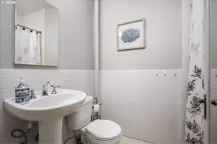 709 SW 16th Ave, Portland, OR 97205 - Photo 27