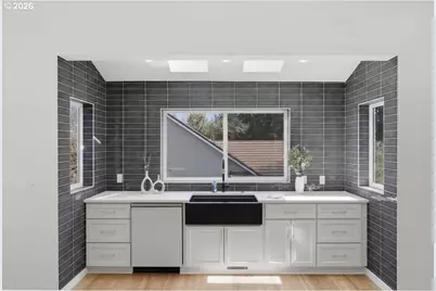 2455 W 29th Ave, Eugene, OR 97405 - Photo 9