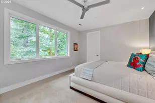 9629 SW 18th Pl, Portland, OR 97219 - Photo 15