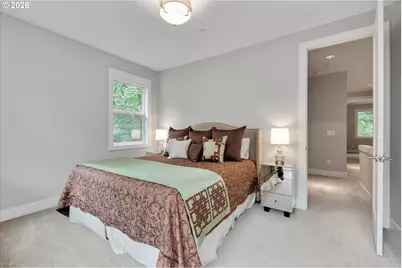 9629 SW 18th Pl, Portland, OR 97219 - Photo 19