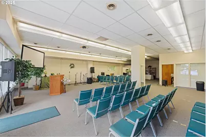 340 Central Ave, Coos Bay, OR 97420 - Photo 27