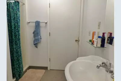 16222 SE Oatfield Rd, Milwaukie, OR 97267 - Photo 29