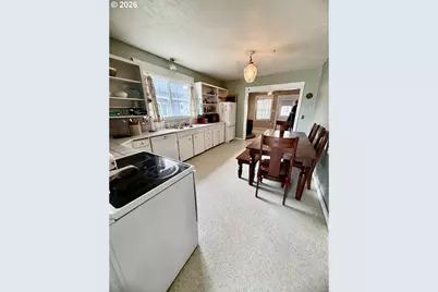 974 Fir Ave, Reedsport, OR 97467 - Photo 13