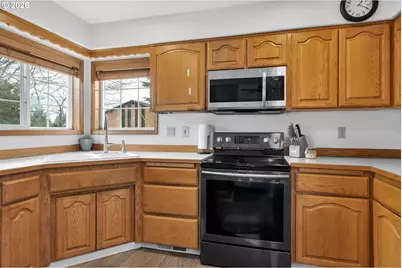 1420 NE Hoffman Dr, McMinnville, OR 97128 - Photo 15