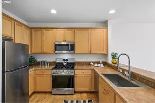 20750 Viewpoint Rd, West Linn, OR 97068 - Photo 17