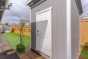 680 NW 11th Ave, Canby, OR 97013 - Photo 45