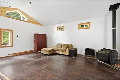 565 Canyon Rd, Lyle, WA 98635 - Photo 15