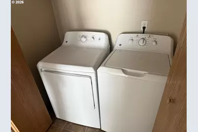 3872 Liberty Rd, Salem, OR 97302 - Photo 5