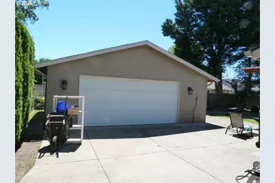 1575 Canary Ct, Salem, OR 97301 - Photo 5