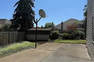 16230 NW Gianola Ct, Beaverton, OR 97006 - Photo 39