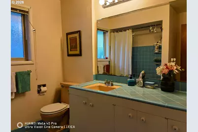 10826 NE Oregon St, Portland, OR 97220 - Photo 19