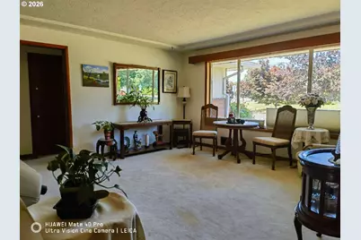 10826 NE Oregon St, Portland, OR 97220 - Photo 9
