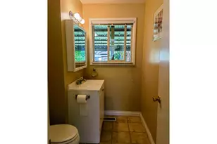 10826 NE Oregon St, Portland, OR 97220 - Photo 21