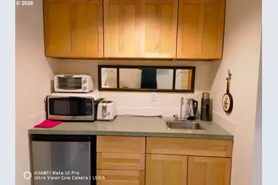 10826 NE Oregon St, Portland, OR 97220 - Photo 35