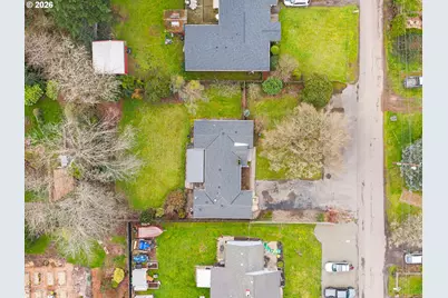 10002 SE Hollywood Ave, Milwaukie, OR 97222 - Photo 17