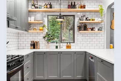 10002 SE Hollywood Ave, Milwaukie, OR 97222 - Photo 7