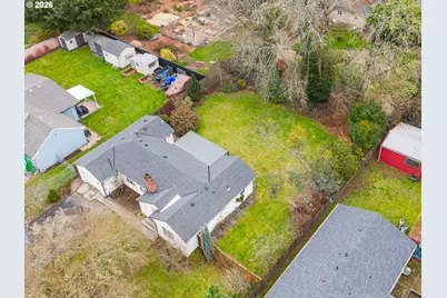 10002 SE Hollywood Ave, Milwaukie, OR 97222 - Photo 15